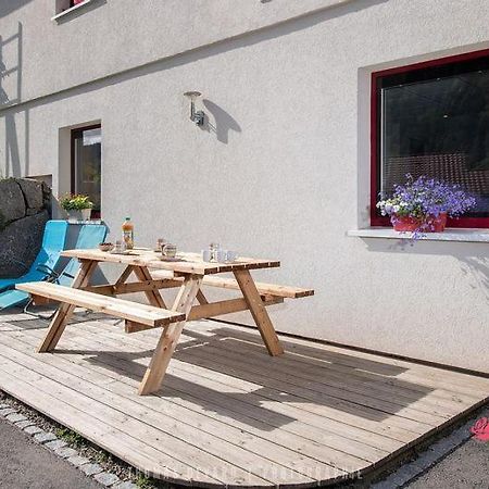 Le Domaine Des Fleurs - Appartement La Gentiane 热拉梅 外观 照片