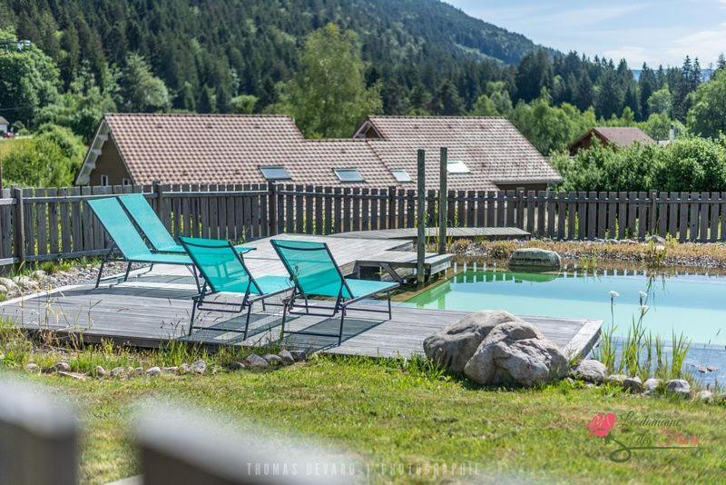 Le Domaine Des Fleurs - Appartement La Gentiane 热拉梅 外观 照片